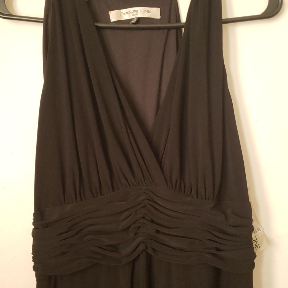 Dress - Picture 2 of 6
